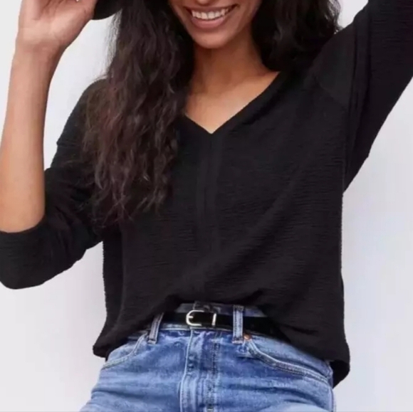 Anthropologie Tops - Anthropologie Rosana V-Neck Textured Top